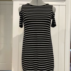 White House black market Women’s black and white striped dress w/ cold shoulder